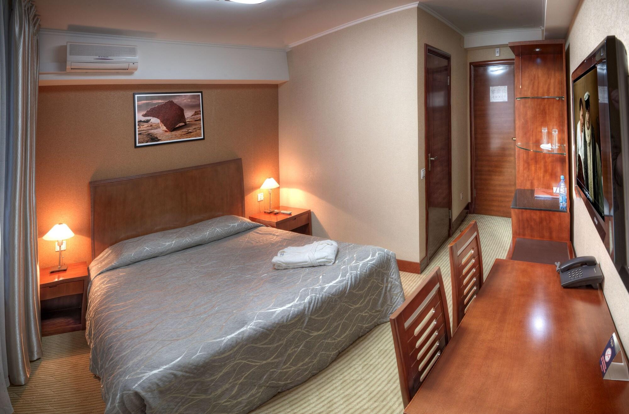 Voyage Hotel Almati Kültér fotó