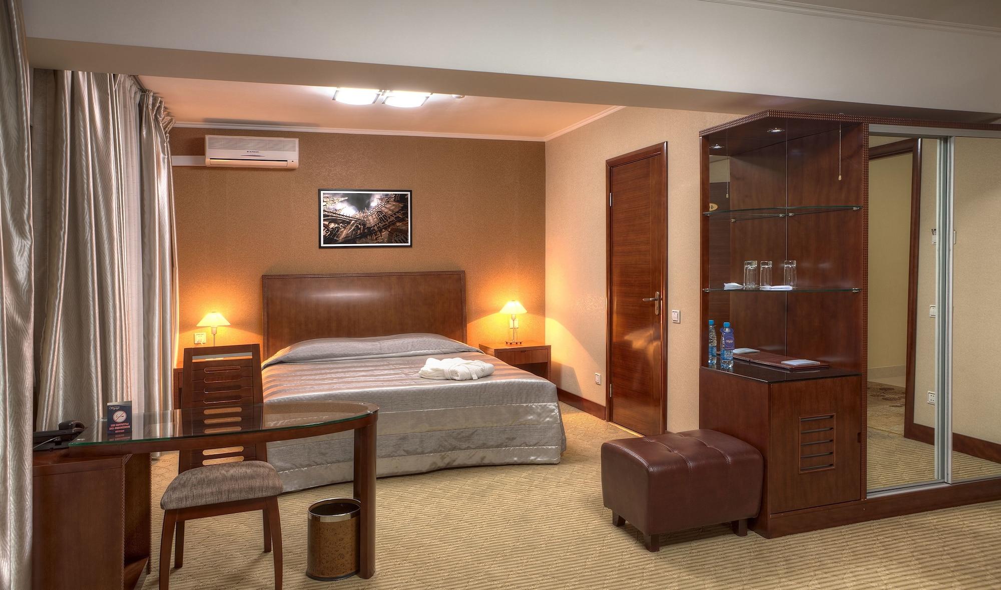 Voyage Hotel Almati Kültér fotó