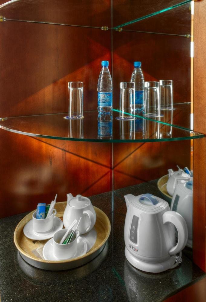 Voyage Hotel Almati Kültér fotó