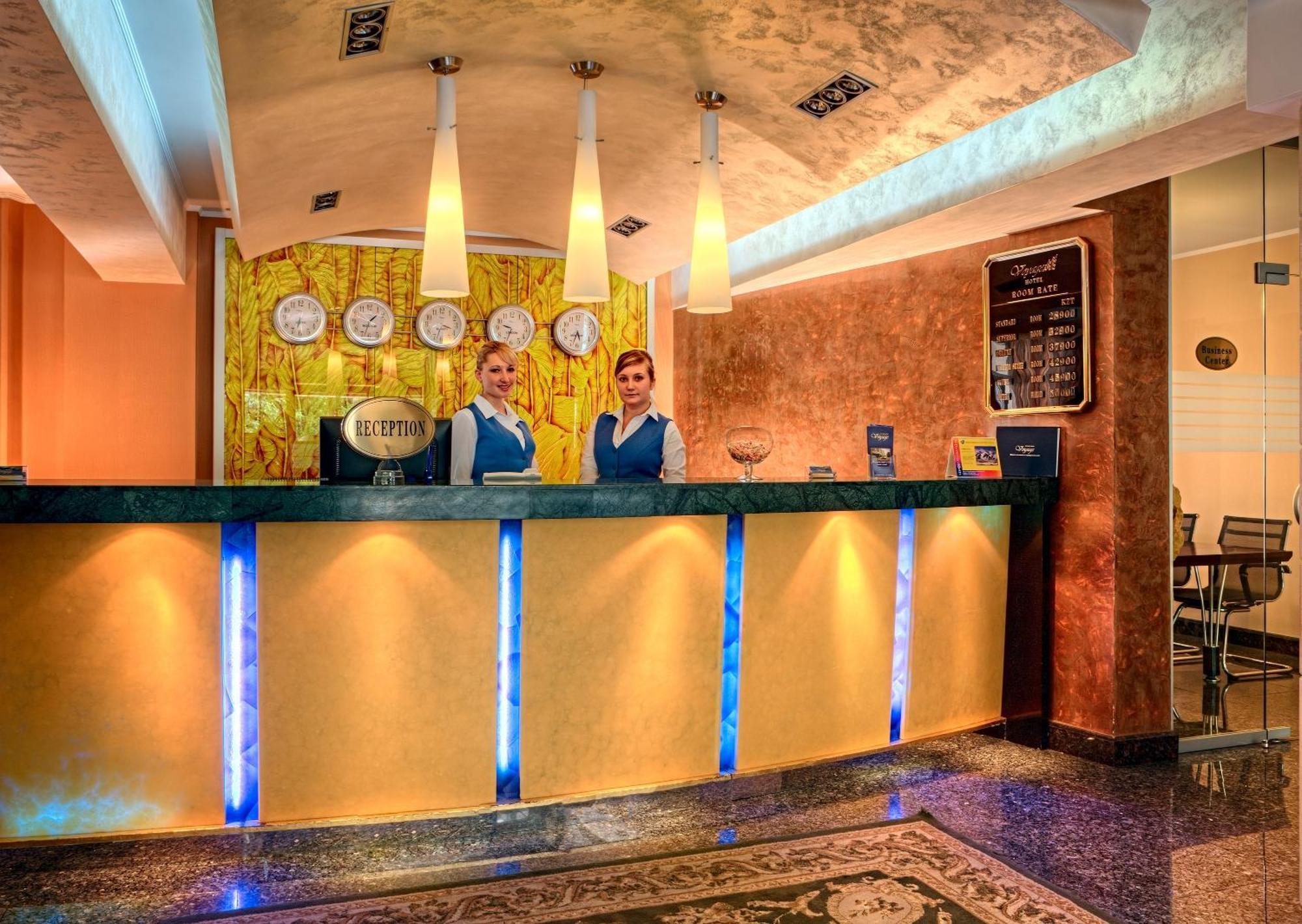 Voyage Hotel Almati Kültér fotó
