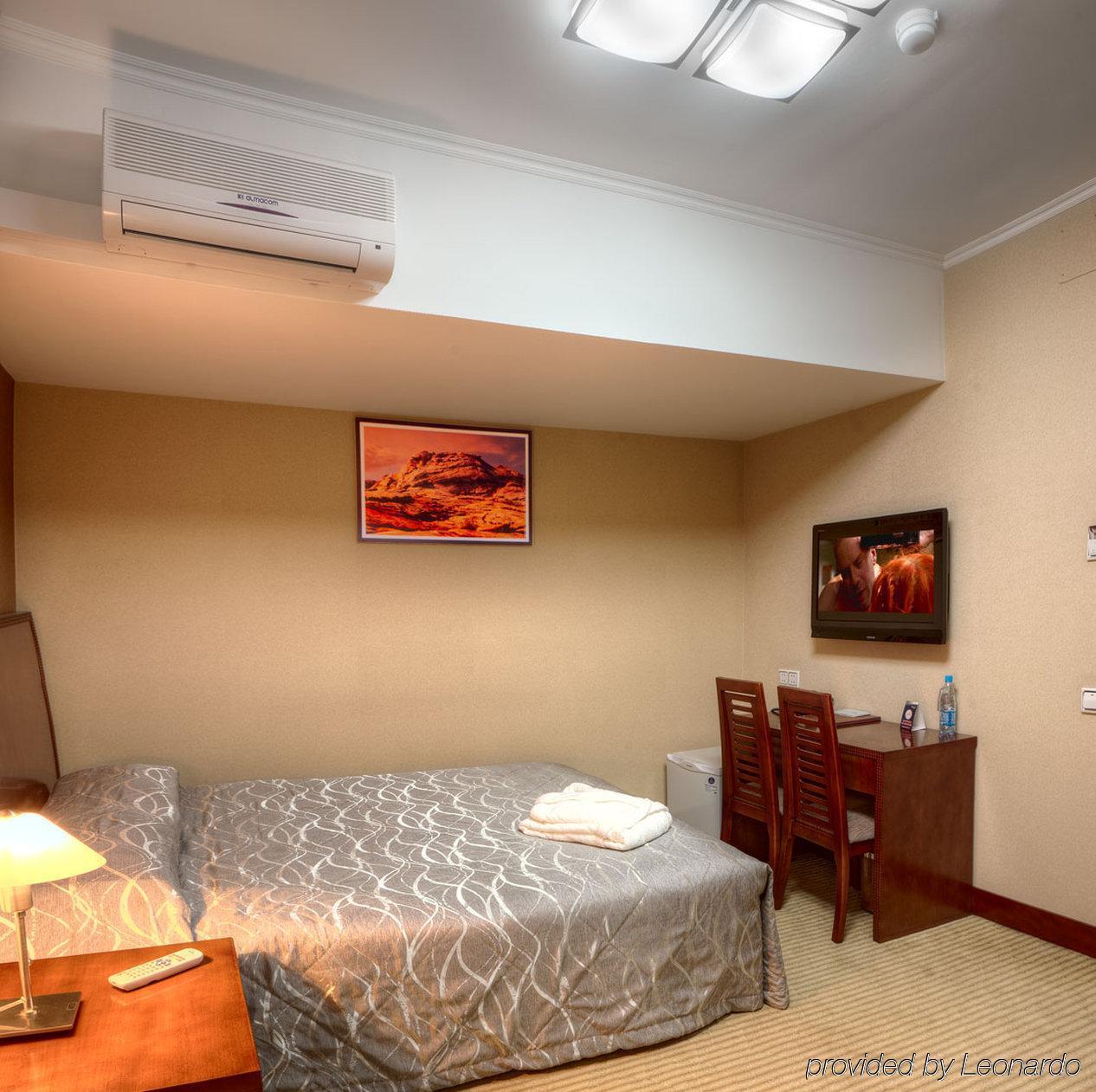 Voyage Hotel Almati Szoba fotó