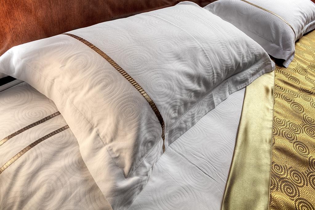 Voyage Hotel Almati Kültér fotó